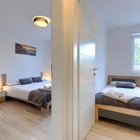 Galici-1 By Interhome Daire Umag