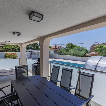 Galici-1 By Interhome Ουμάγκ