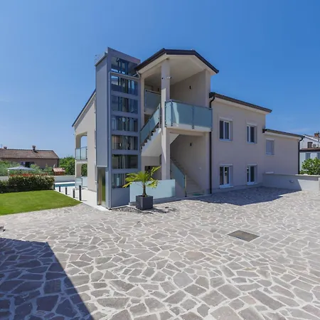 Galici-1 By Interhome *