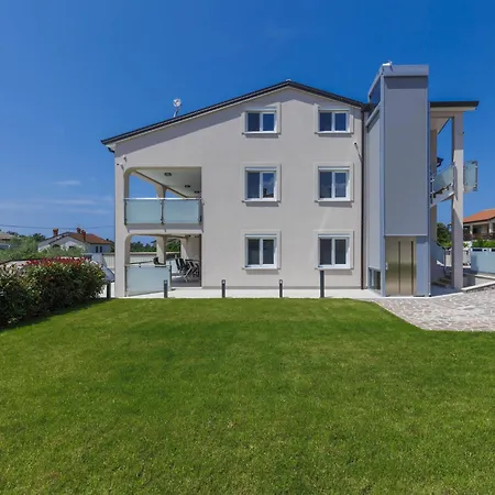 Appartement Galici-1 By Interhome